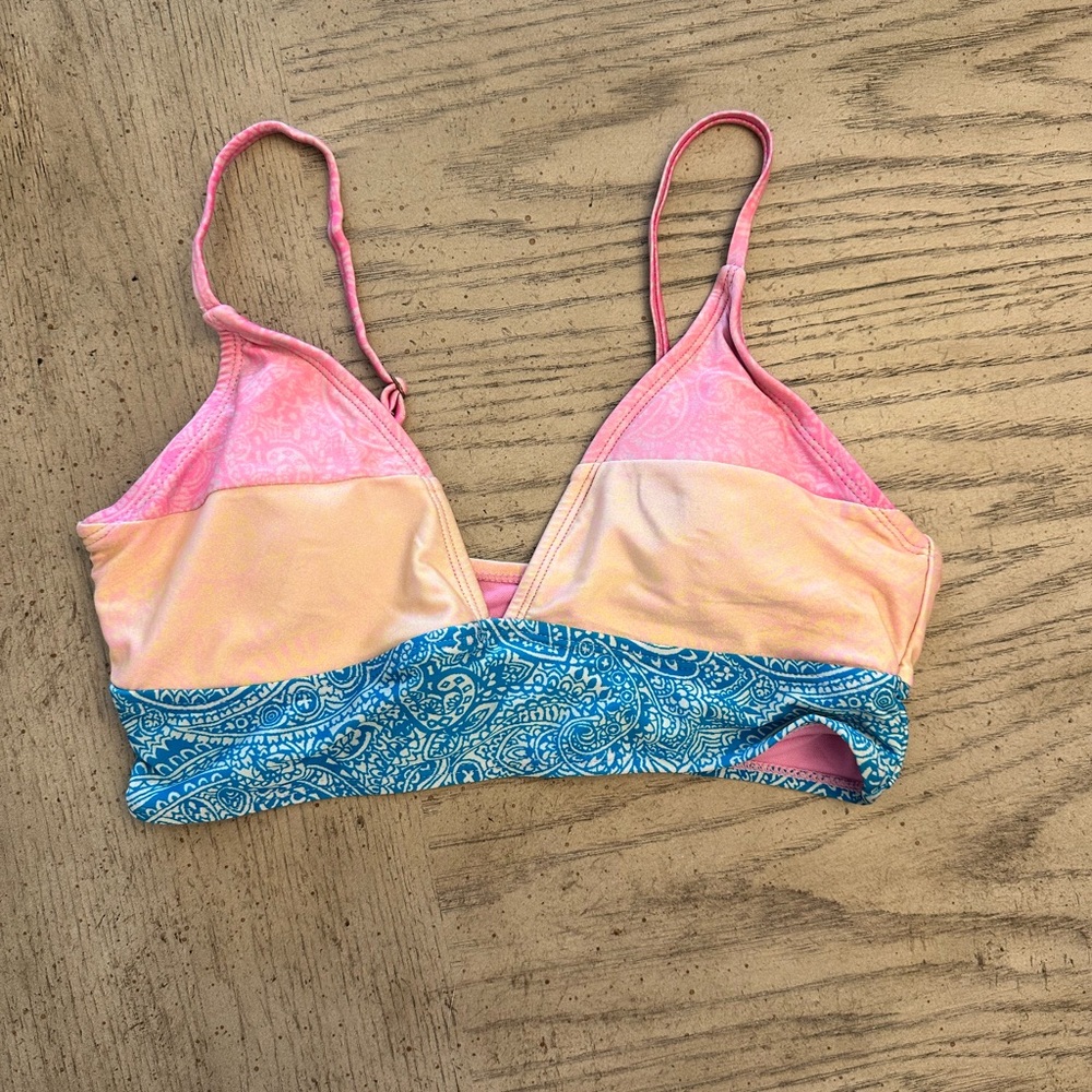 Colorful bikini top. Medium size.
